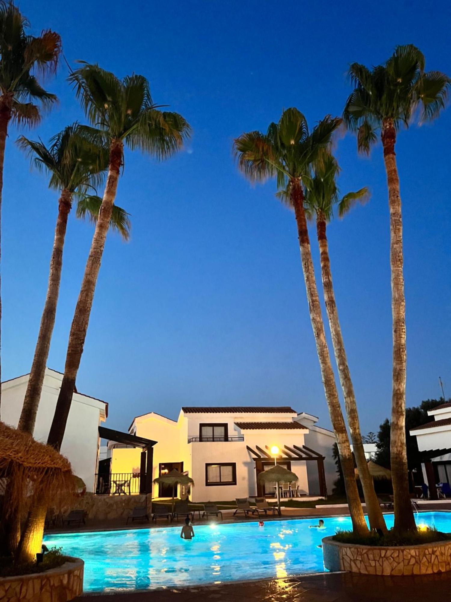 Nuramar Aparthotel 4*