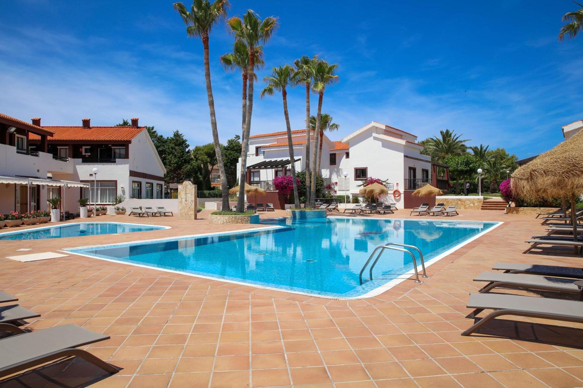 Aparthotel Nuramar 4*