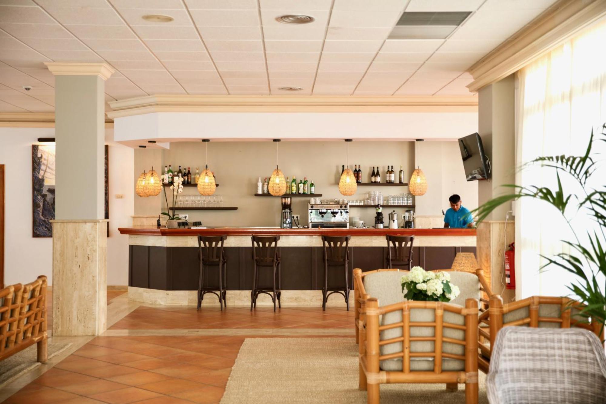 Apart-hotel Nuramar Cala'N Bosch (Menorca)