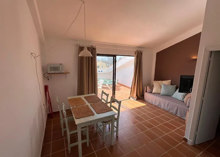 Nuramar Aparthotel